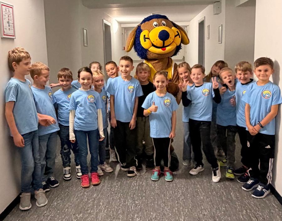 Einlaufkids beim Basketball